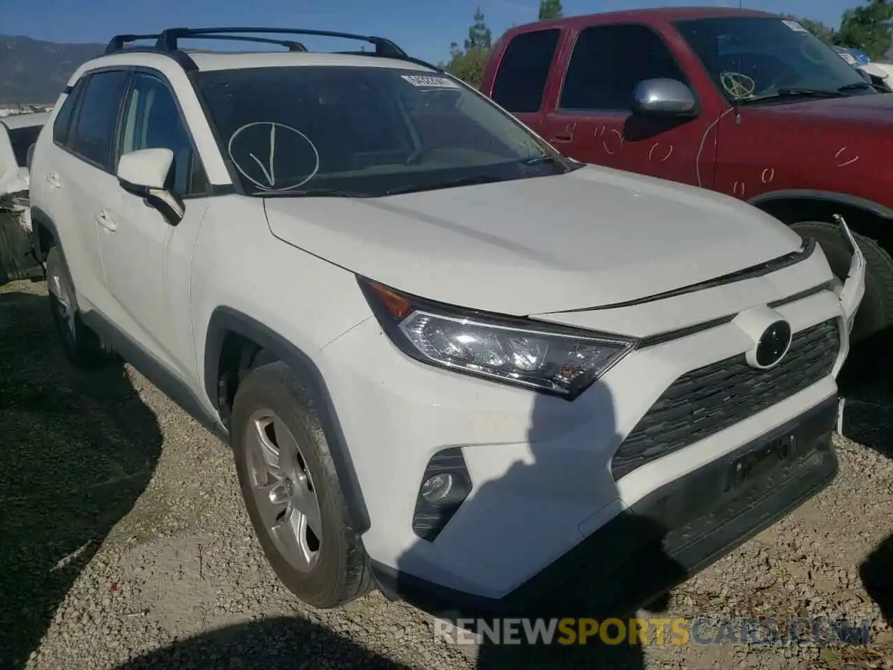 1 Photograph of a damaged car JTMW1RFV1KD510044 TOYOTA RAV4 2019