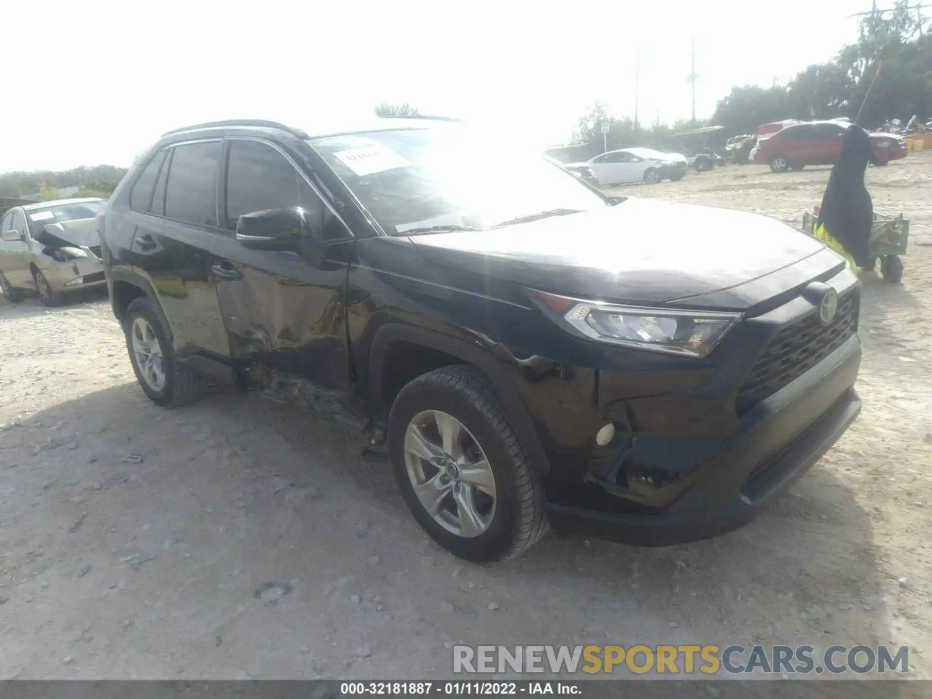 1 Photograph of a damaged car JTMW1RFV1KD513459 TOYOTA RAV4 2019