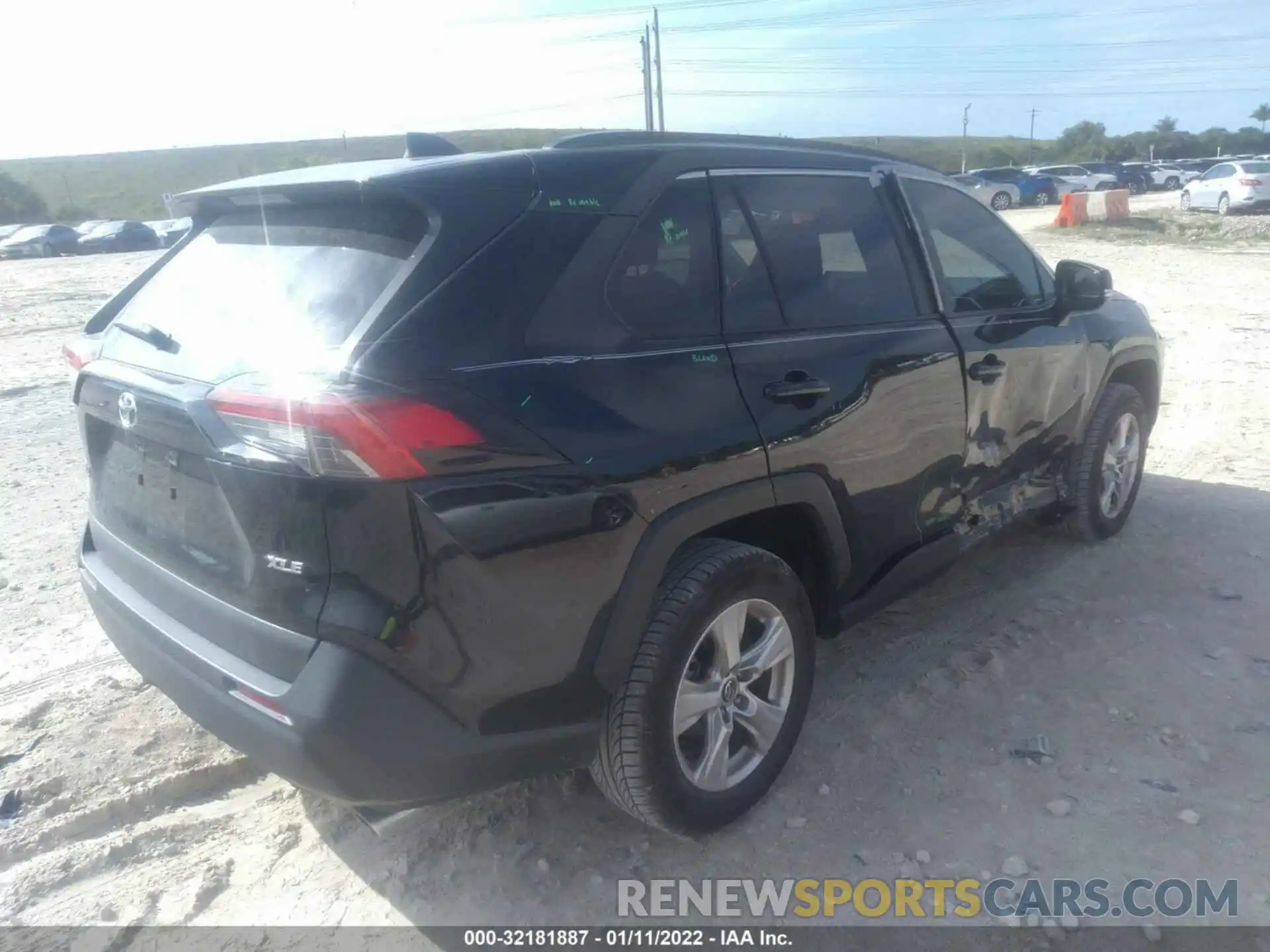 4 Photograph of a damaged car JTMW1RFV1KD513459 TOYOTA RAV4 2019