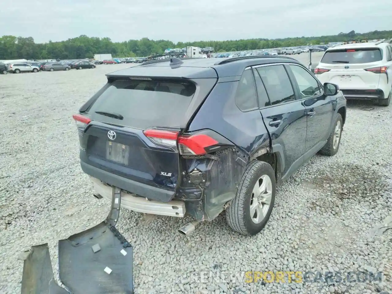 4 Photograph of a damaged car JTMW1RFV2KD002469 TOYOTA RAV4 2019