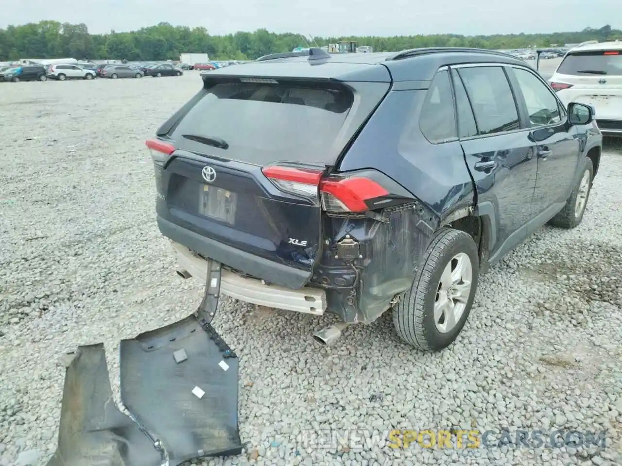 9 Photograph of a damaged car JTMW1RFV2KD002469 TOYOTA RAV4 2019