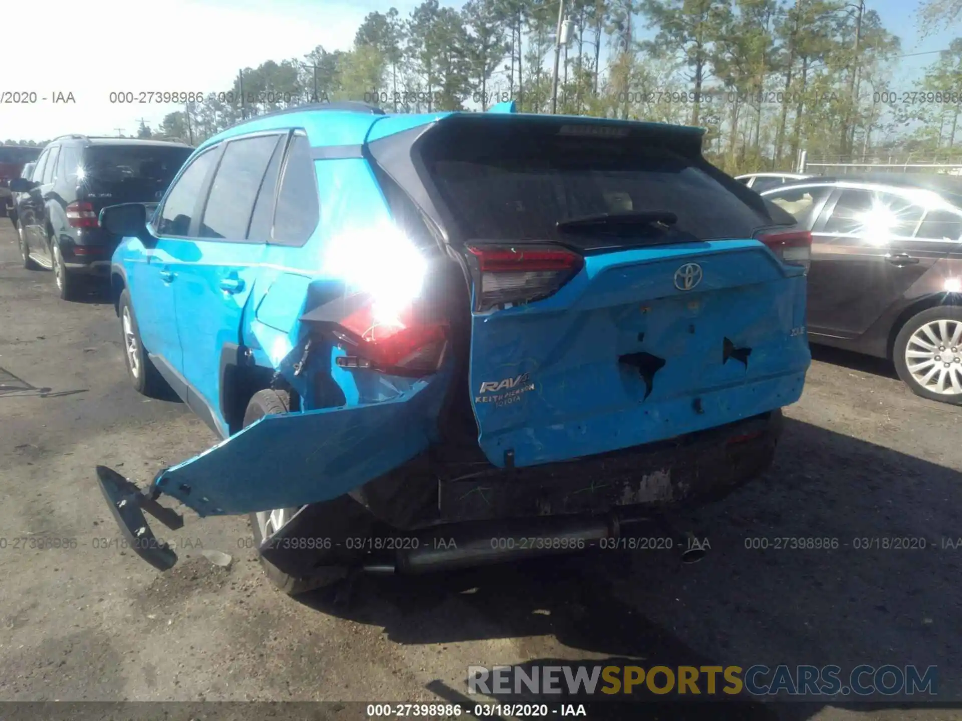 6 Photograph of a damaged car JTMW1RFV2KD005386 TOYOTA RAV4 2019