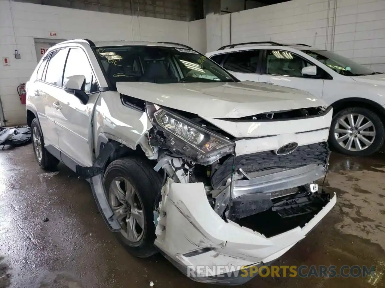 1 Photograph of a damaged car JTMW1RFV2KD005839 TOYOTA RAV4 2019