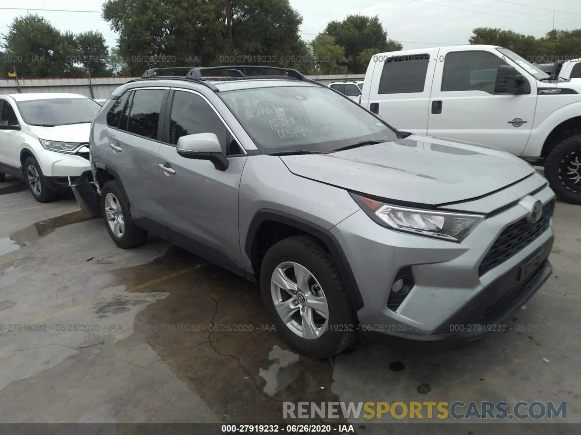 1 Photograph of a damaged car JTMW1RFV2KD010104 TOYOTA RAV4 2019