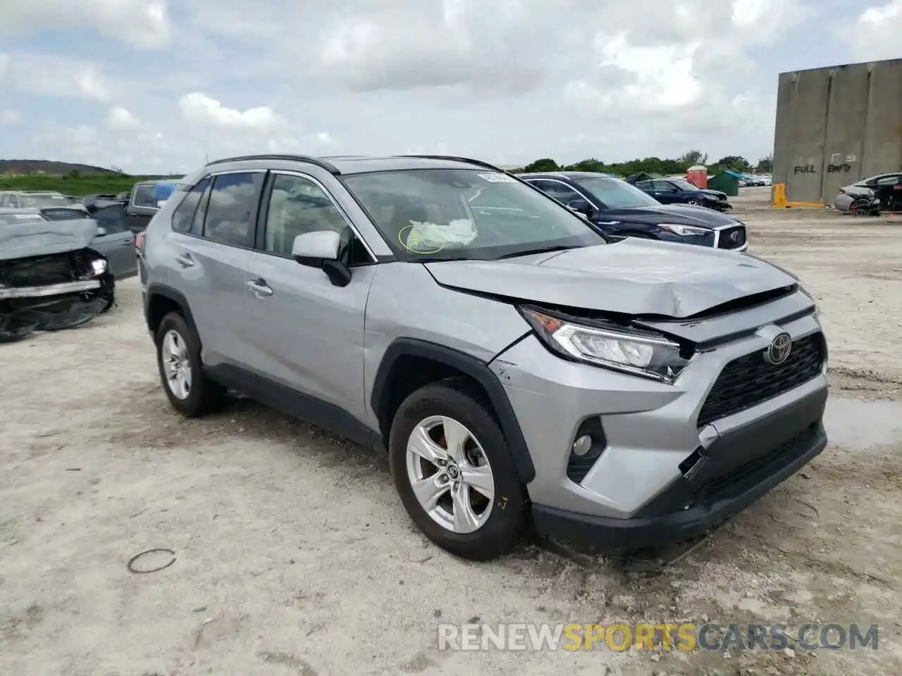 9 Photograph of a damaged car JTMW1RFV2KD013214 TOYOTA RAV4 2019