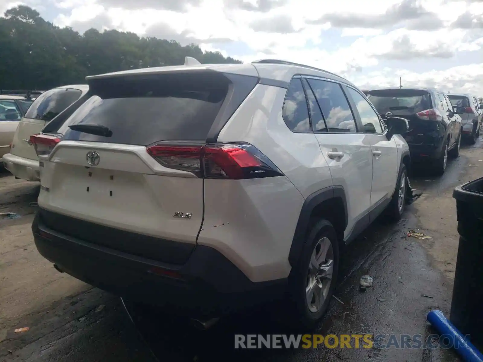 4 Photograph of a damaged car JTMW1RFV2KD016355 TOYOTA RAV4 2019