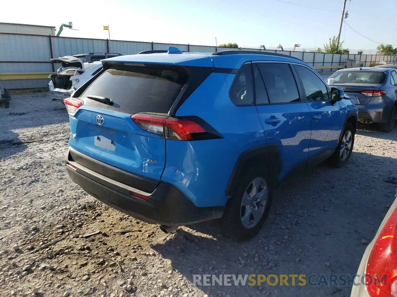 4 Photograph of a damaged car JTMW1RFV2KD017294 TOYOTA RAV4 2019