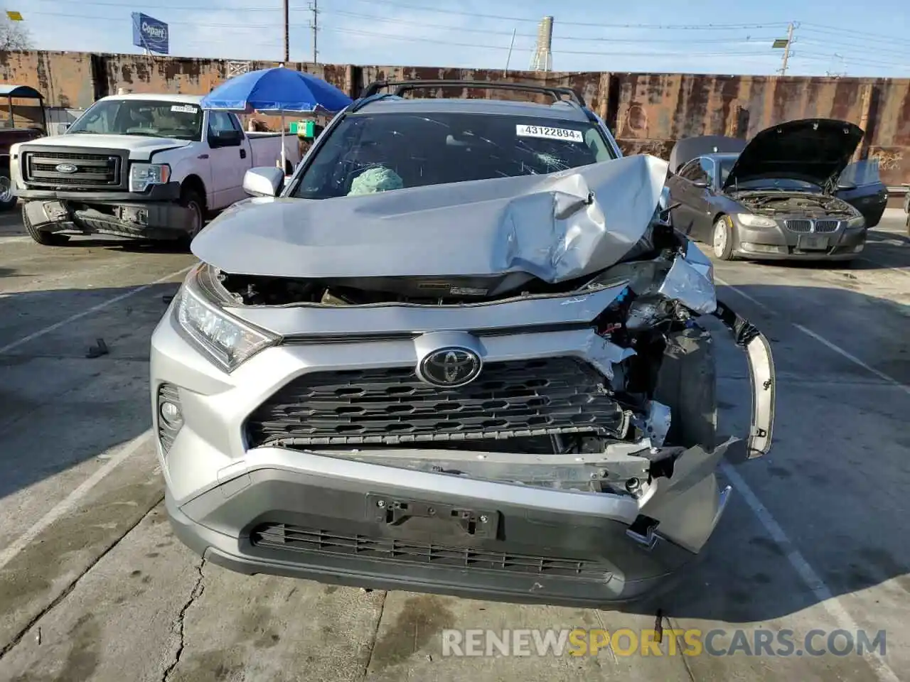 5 Photograph of a damaged car JTMW1RFV2KD018655 TOYOTA RAV4 2019