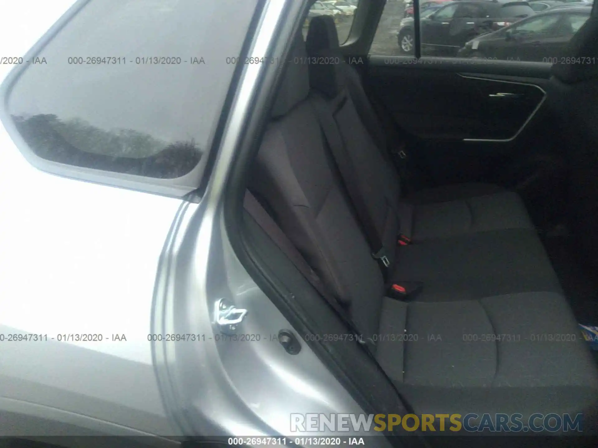 8 Photograph of a damaged car JTMW1RFV2KD035262 TOYOTA RAV4 2019