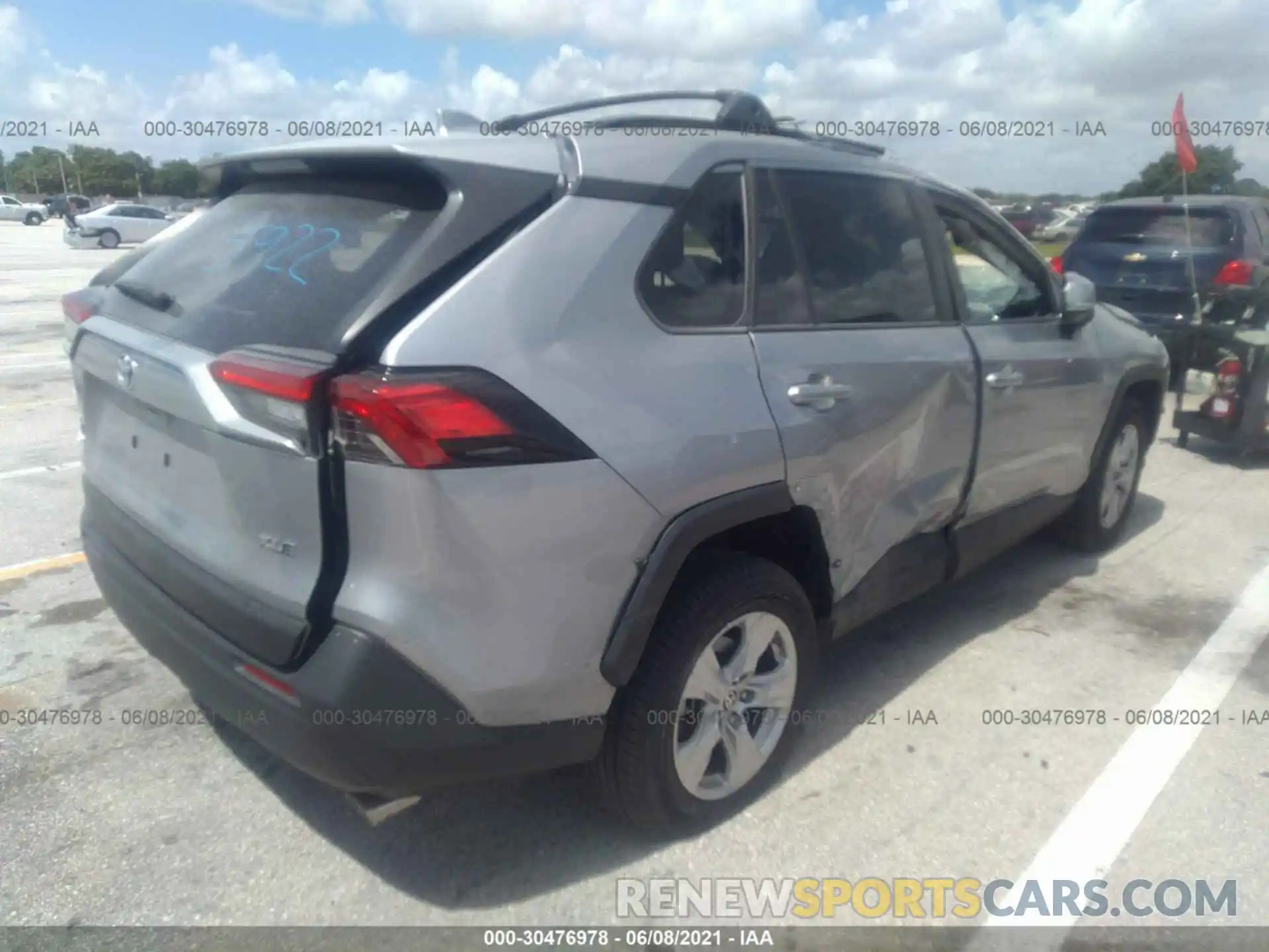 4 Photograph of a damaged car JTMW1RFV2KD036461 TOYOTA RAV4 2019