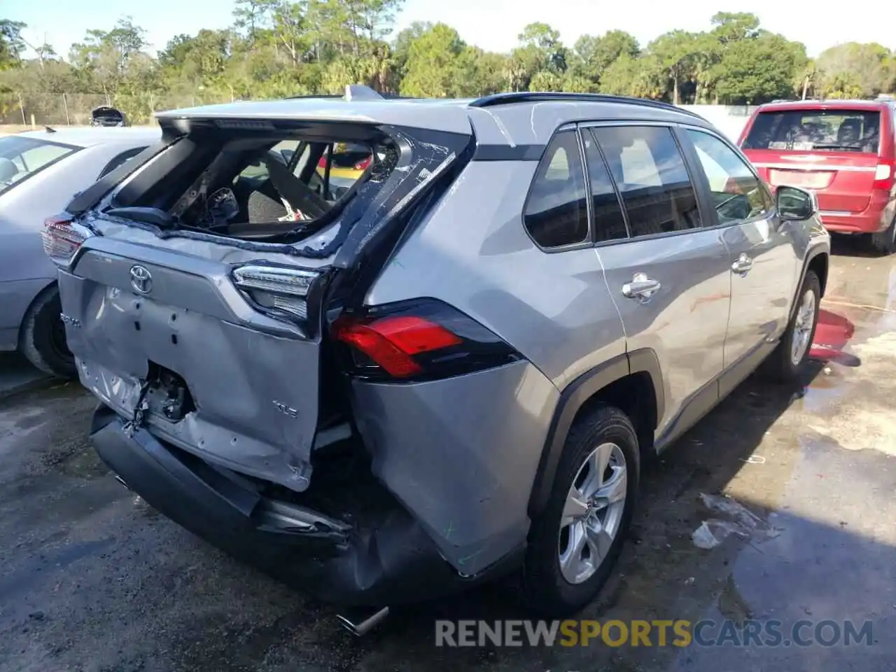 4 Photograph of a damaged car JTMW1RFV2KD503409 TOYOTA RAV4 2019