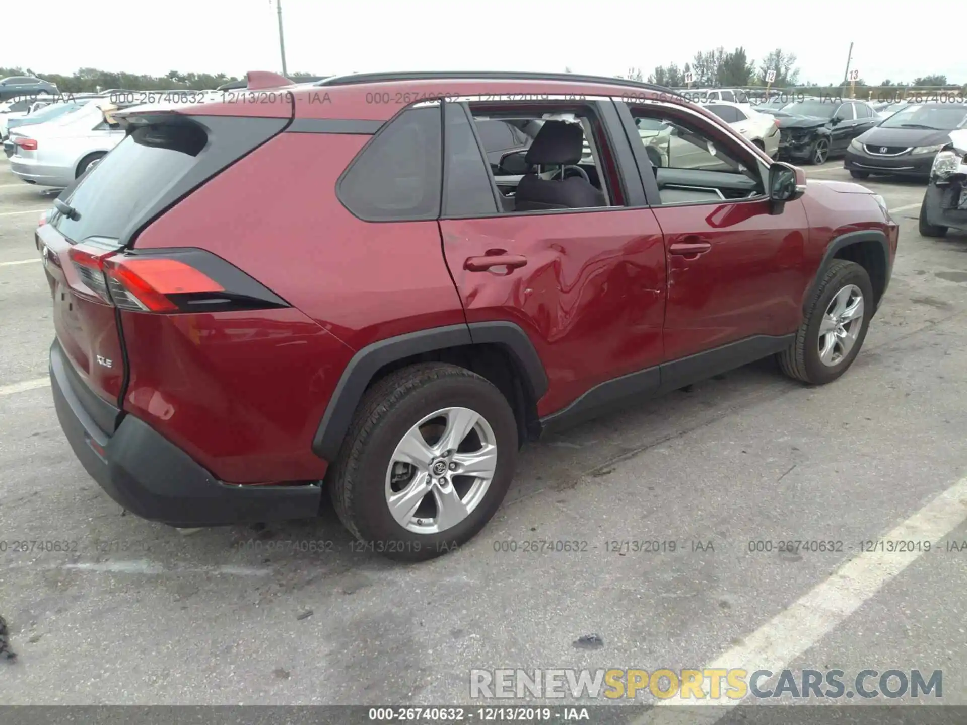 4 Photograph of a damaged car JTMW1RFV2KD503734 TOYOTA RAV4 2019