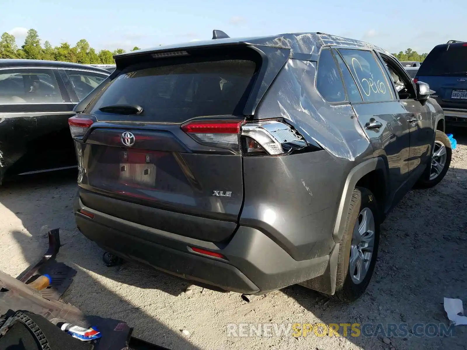 4 Photograph of a damaged car JTMW1RFV2KD511090 TOYOTA RAV4 2019