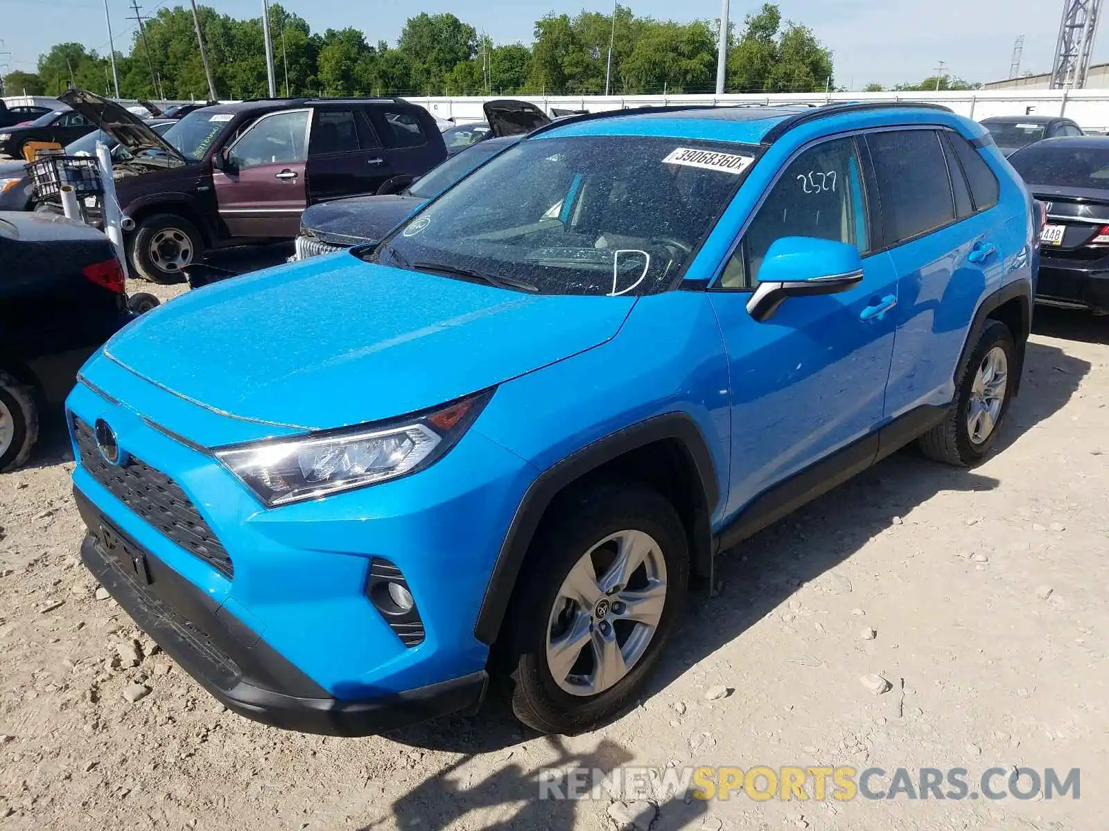 2 Фотография поврежденного автомобиля JTMW1RFV2KJ014428 TOYOTA RAV4 2019