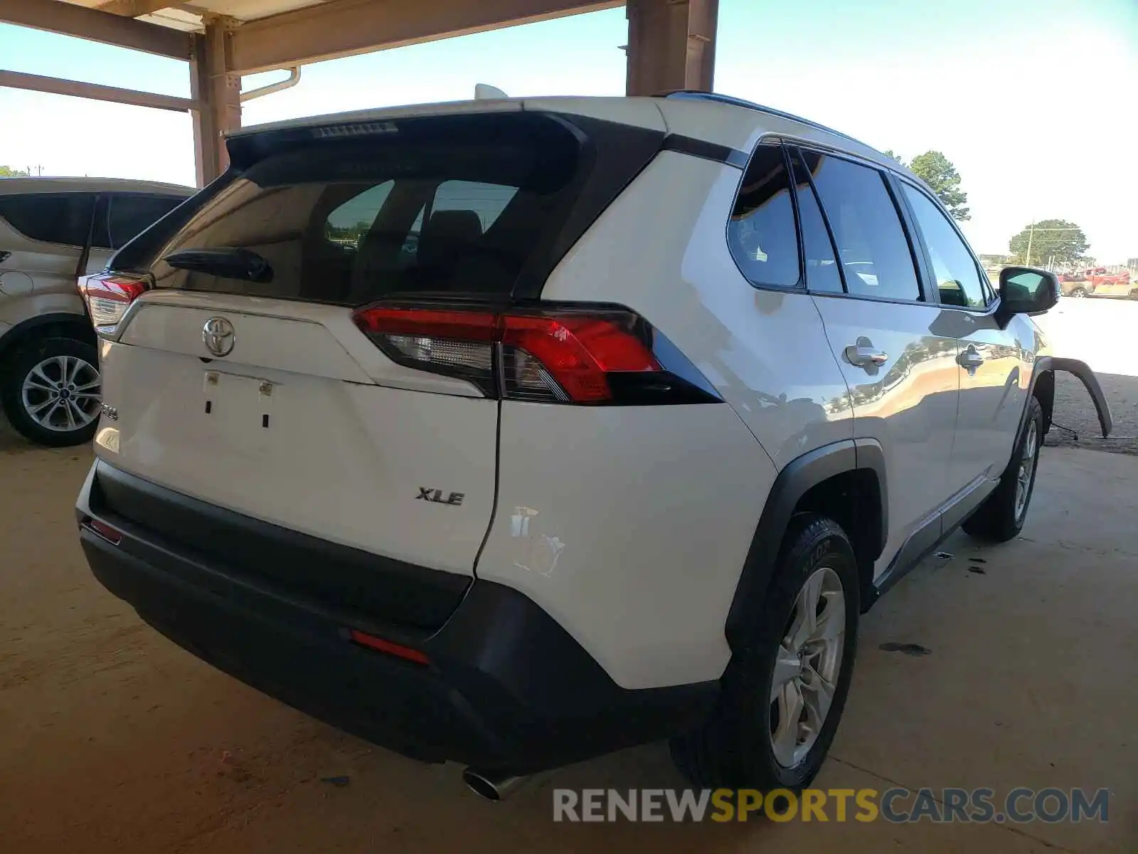 4 Photograph of a damaged car JTMW1RFV3KD002612 TOYOTA RAV4 2019