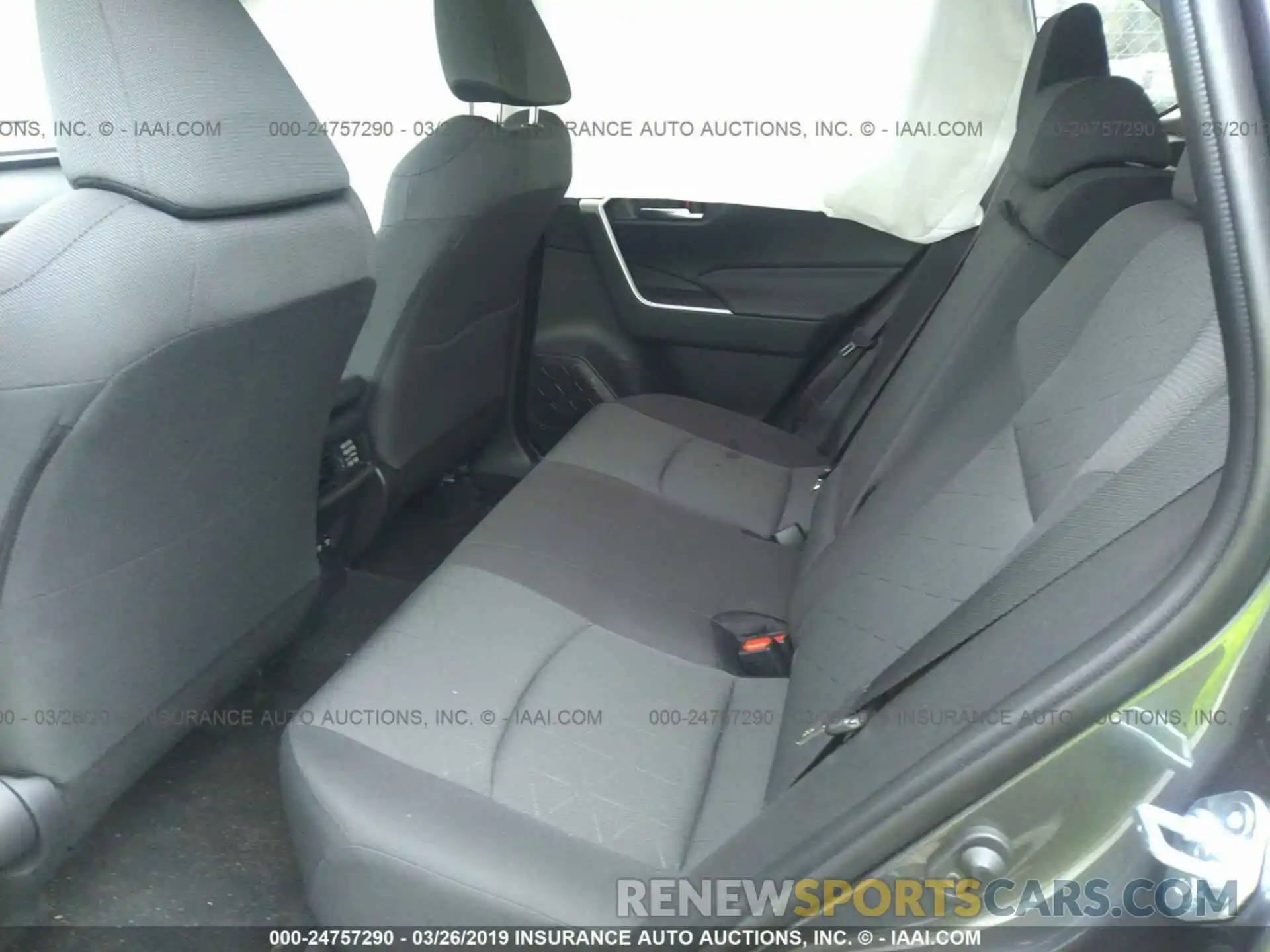 8 Фотография поврежденного автомобиля JTMW1RFV3KD002934 TOYOTA RAV4 2019