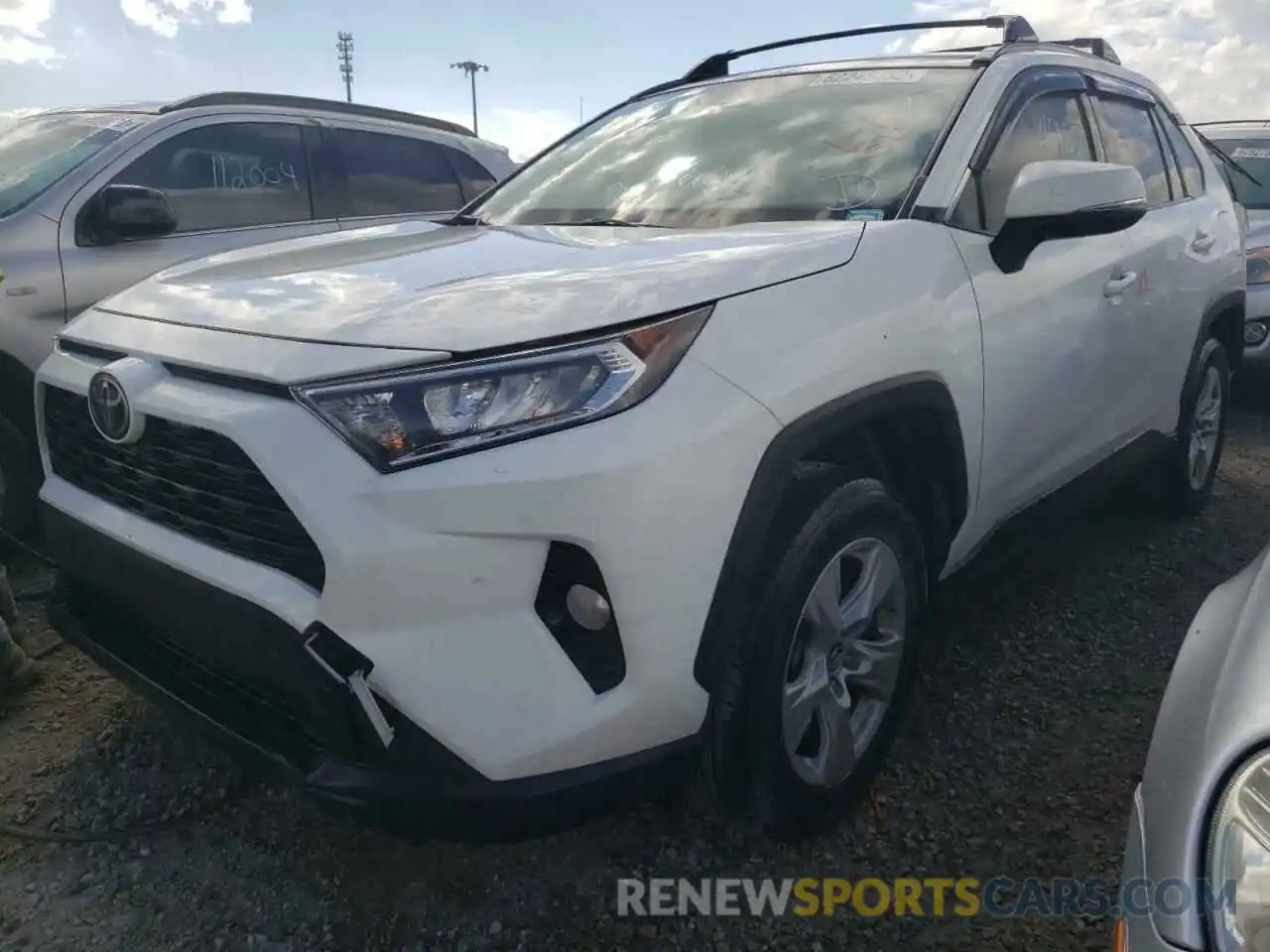 2 Photograph of a damaged car JTMW1RFV3KD005199 TOYOTA RAV4 2019