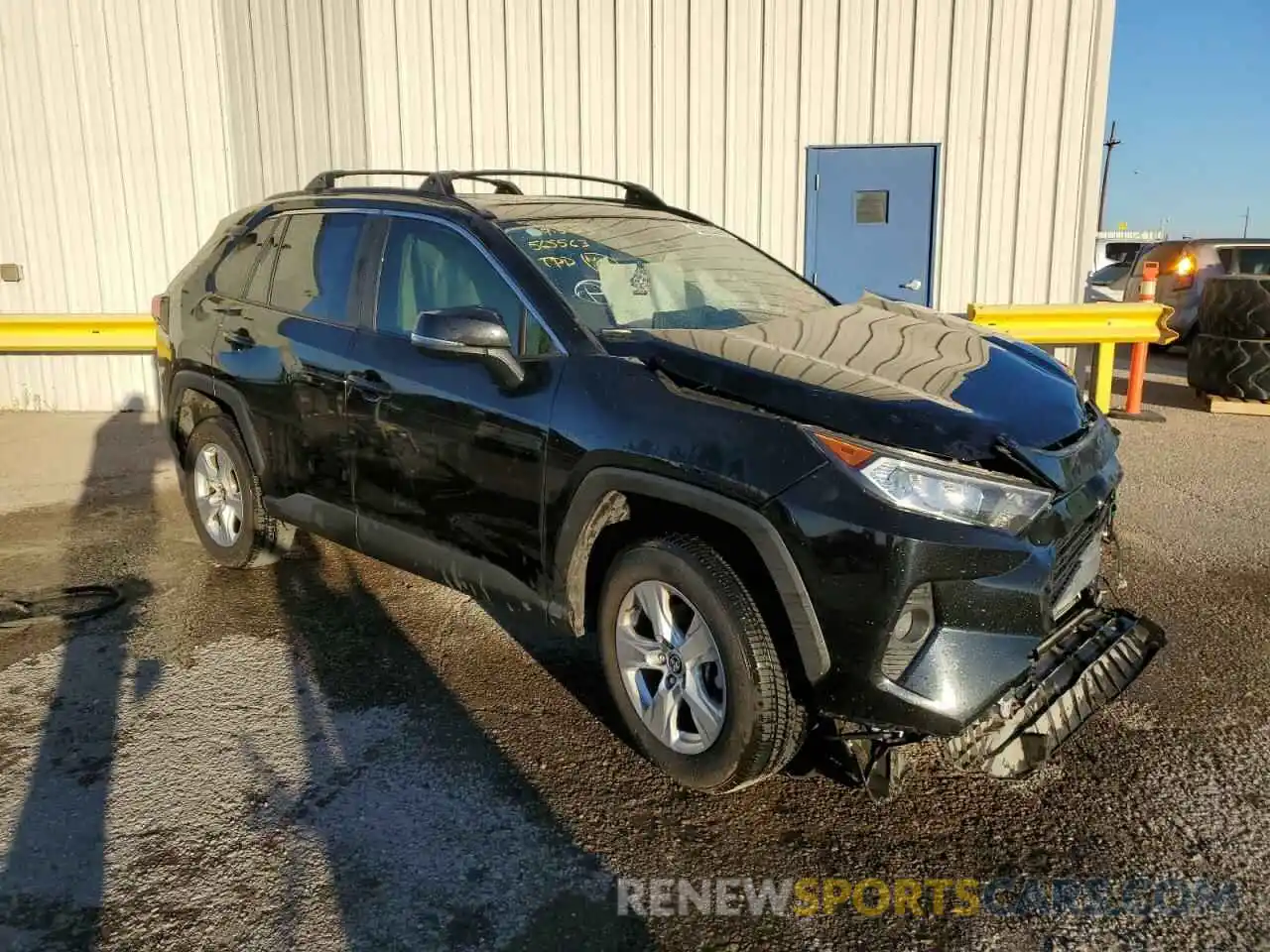 4 Photograph of a damaged car JTMW1RFV3KD010094 TOYOTA RAV4 2019