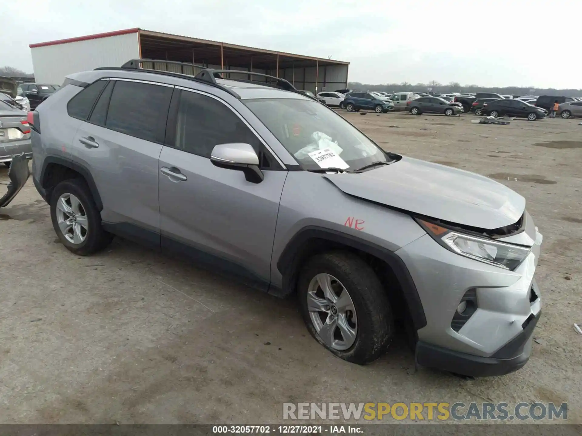 1 Photograph of a damaged car JTMW1RFV3KD010984 TOYOTA RAV4 2019