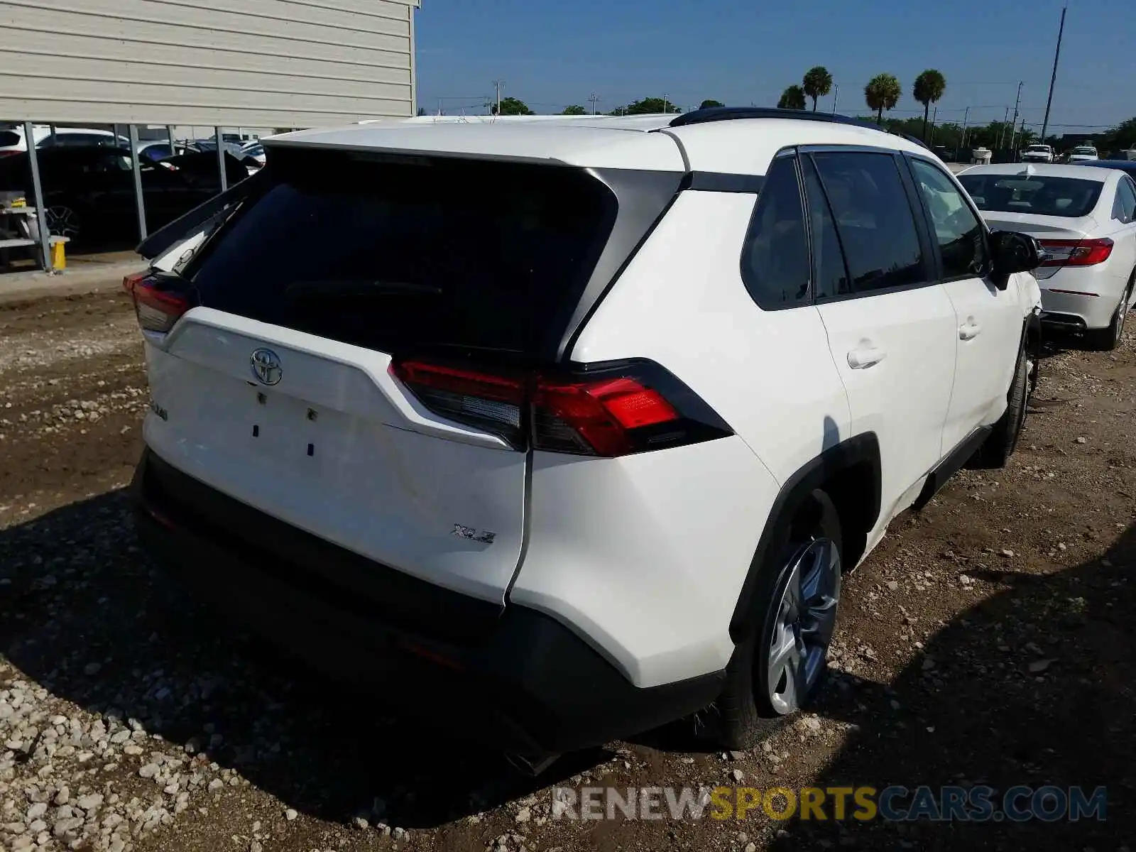 4 Photograph of a damaged car JTMW1RFV3KD011908 TOYOTA RAV4 2019