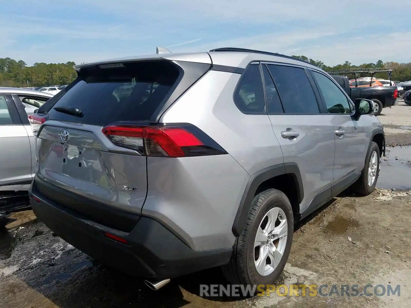 4 Photograph of a damaged car JTMW1RFV3KD012265 TOYOTA RAV4 2019