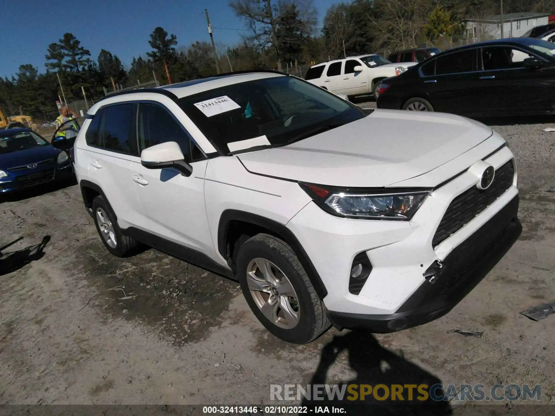 1 Photograph of a damaged car JTMW1RFV3KD017952 TOYOTA RAV4 2019