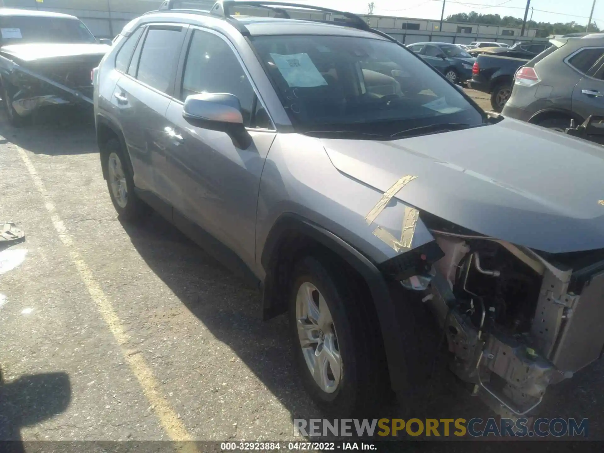 1 Photograph of a damaged car JTMW1RFV3KD024240 TOYOTA RAV4 2019