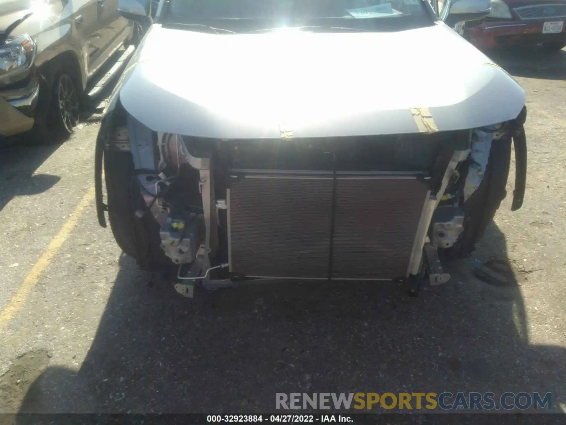 6 Photograph of a damaged car JTMW1RFV3KD024240 TOYOTA RAV4 2019