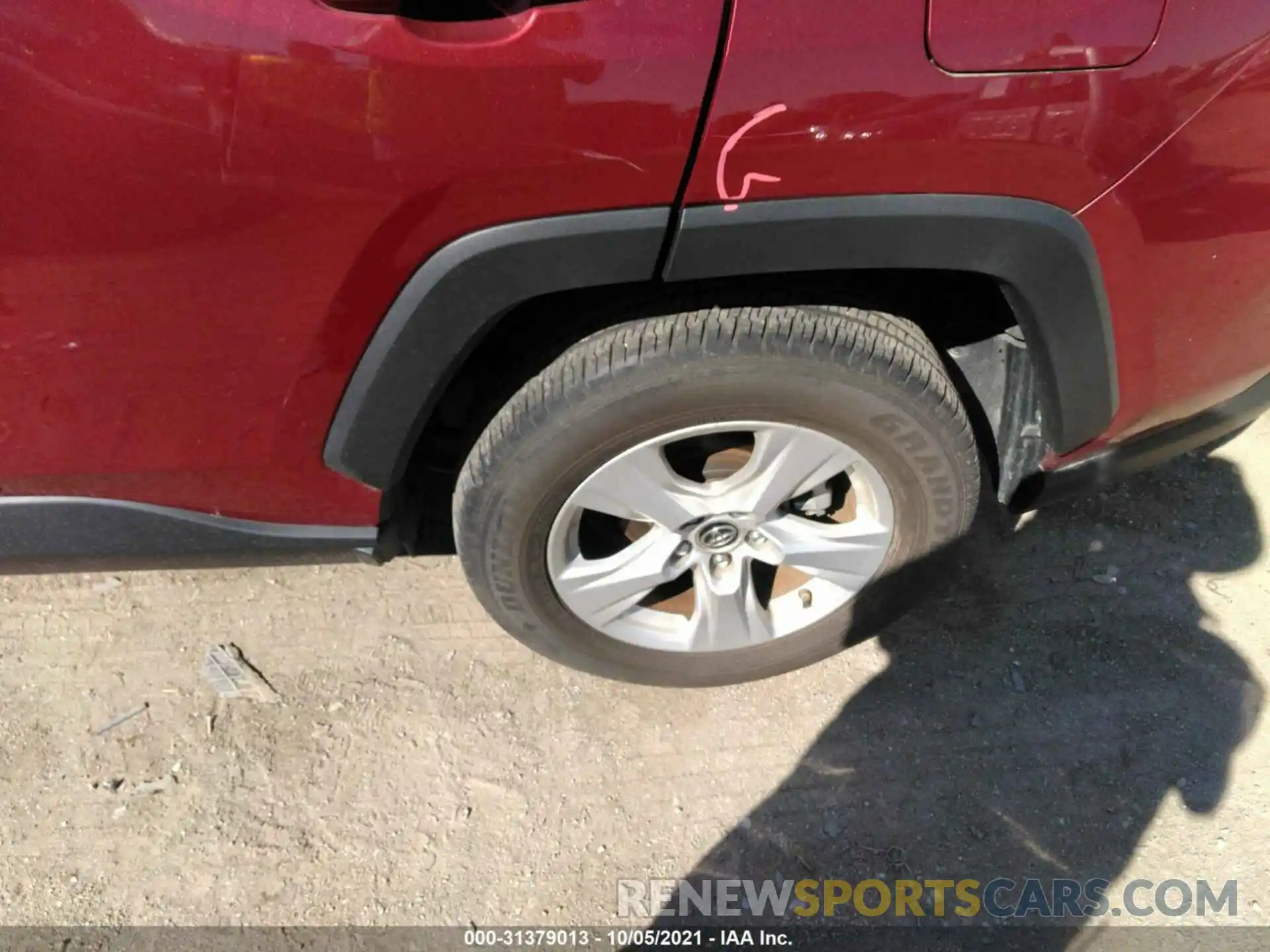 13 Фотография поврежденного автомобиля JTMW1RFV3KD031558 TOYOTA RAV4 2019