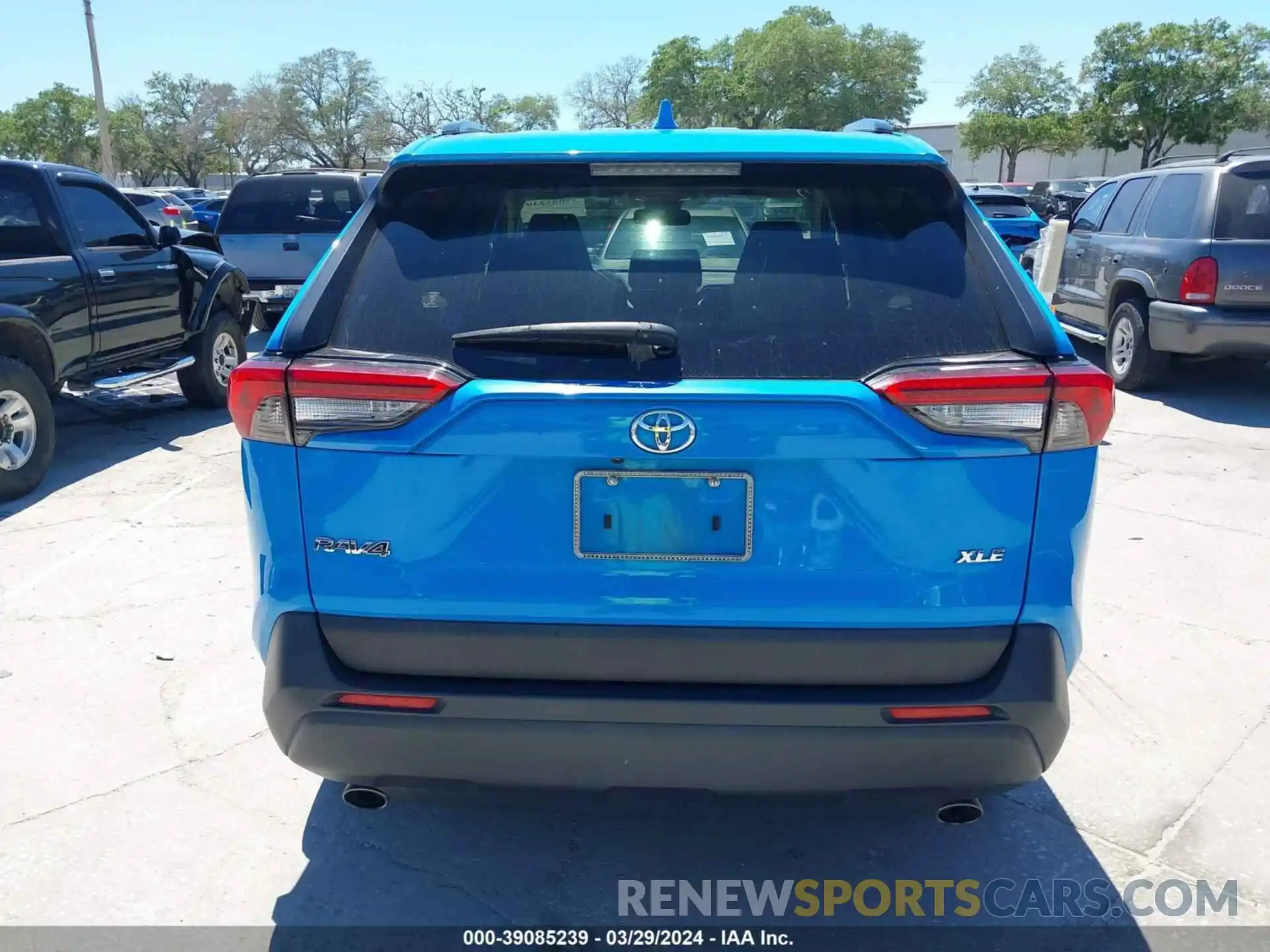 16 Photograph of a damaged car JTMW1RFV3KD031625 TOYOTA RAV4 2019