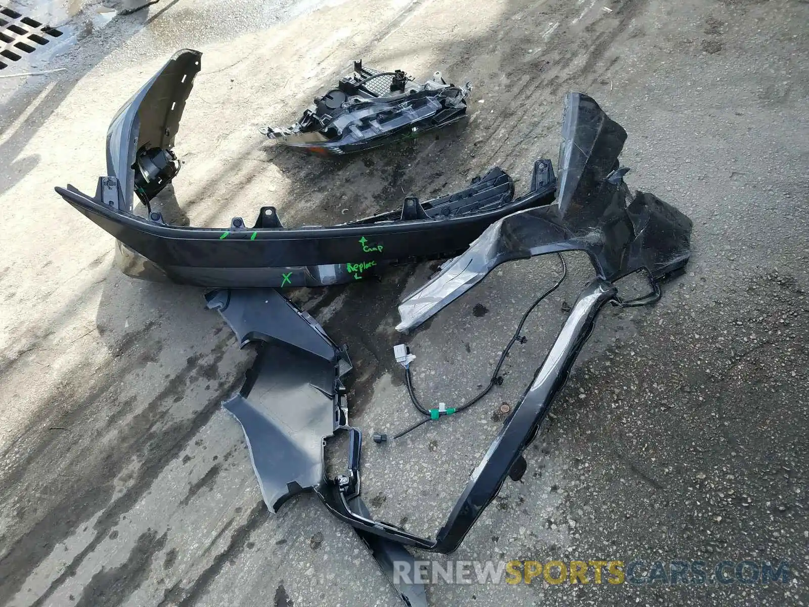 9 Photograph of a damaged car JTMW1RFV3KD039790 TOYOTA RAV4 2019