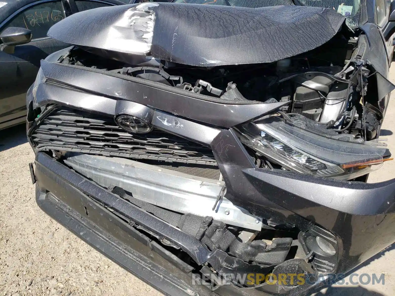 9 Photograph of a damaged car JTMW1RFV3KJ004927 TOYOTA RAV4 2019