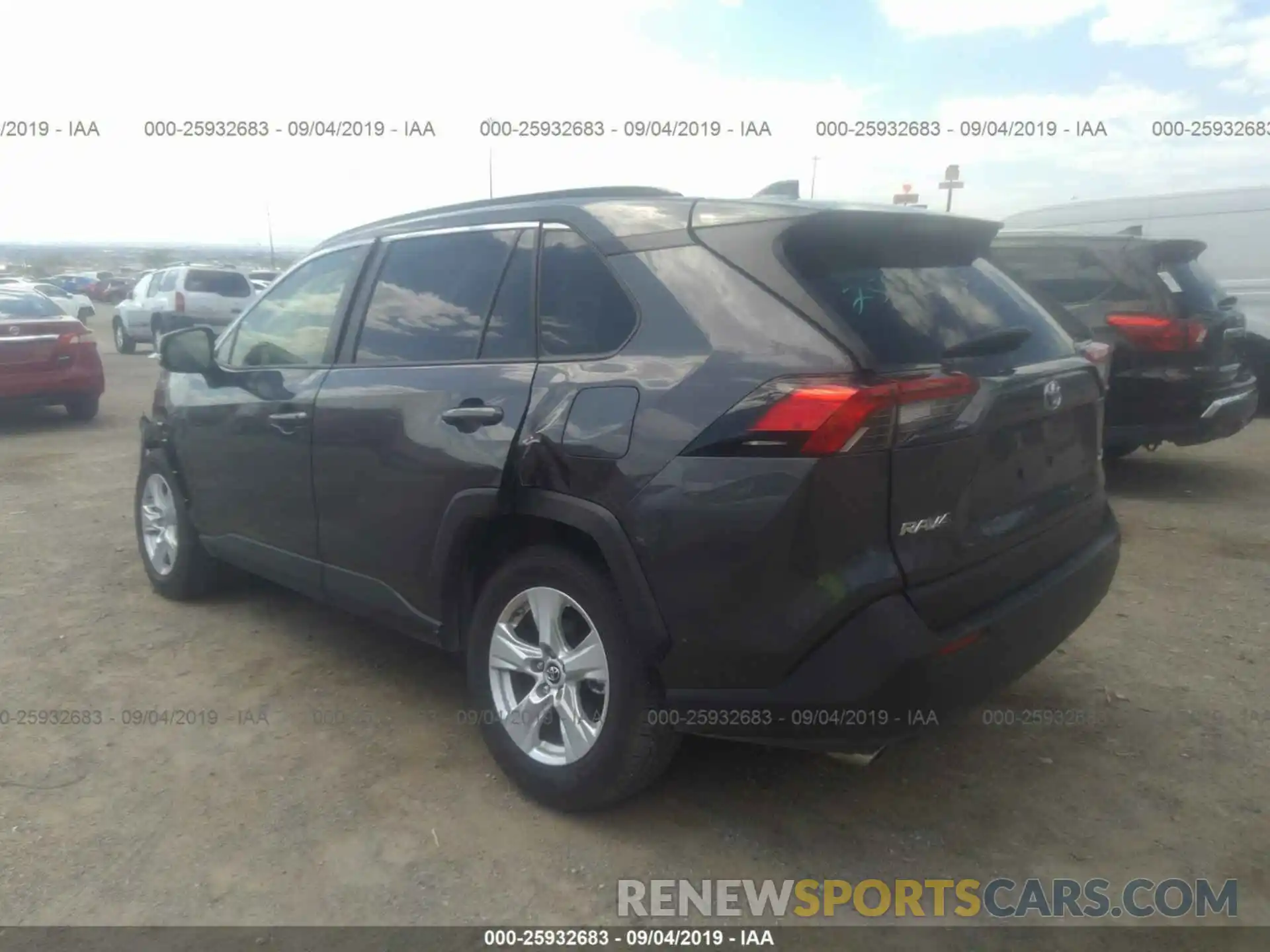 3 Фотография поврежденного автомобиля JTMW1RFV3KJ005771 TOYOTA RAV4 2019