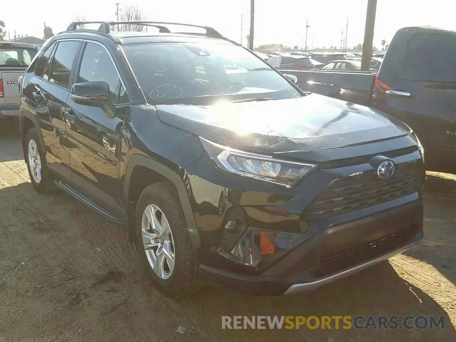 1 Photograph of a damaged car JTMW1RFV4KD008709 TOYOTA RAV4 2019