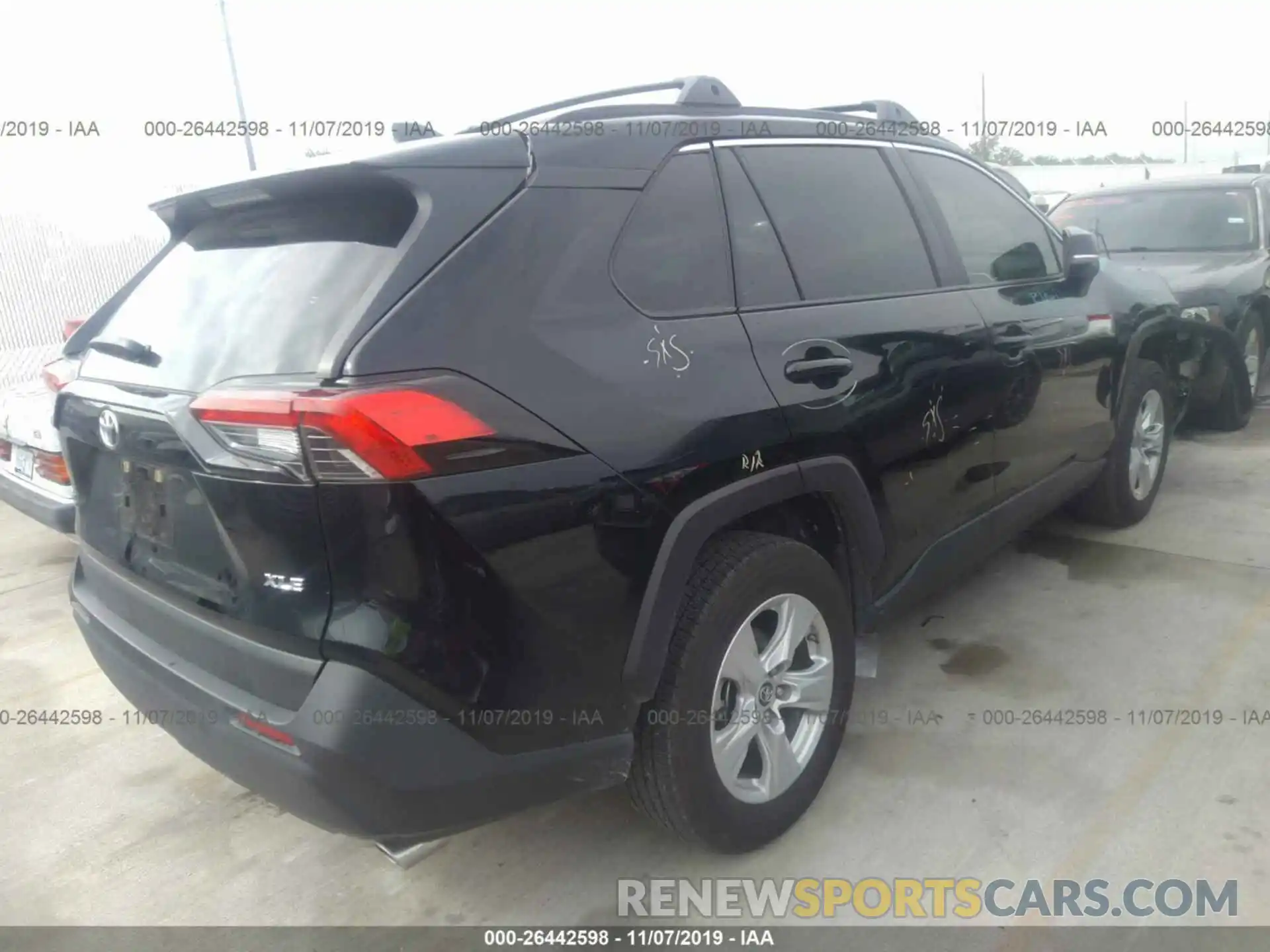 4 Фотография поврежденного автомобиля JTMW1RFV4KD010752 TOYOTA RAV4 2019