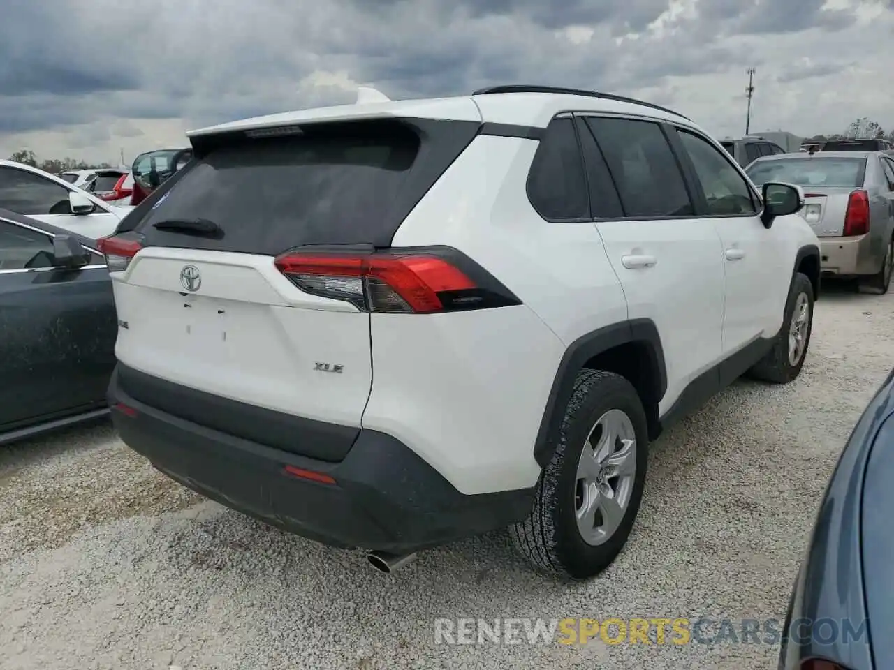 4 Photograph of a damaged car JTMW1RFV4KD010931 TOYOTA RAV4 2019