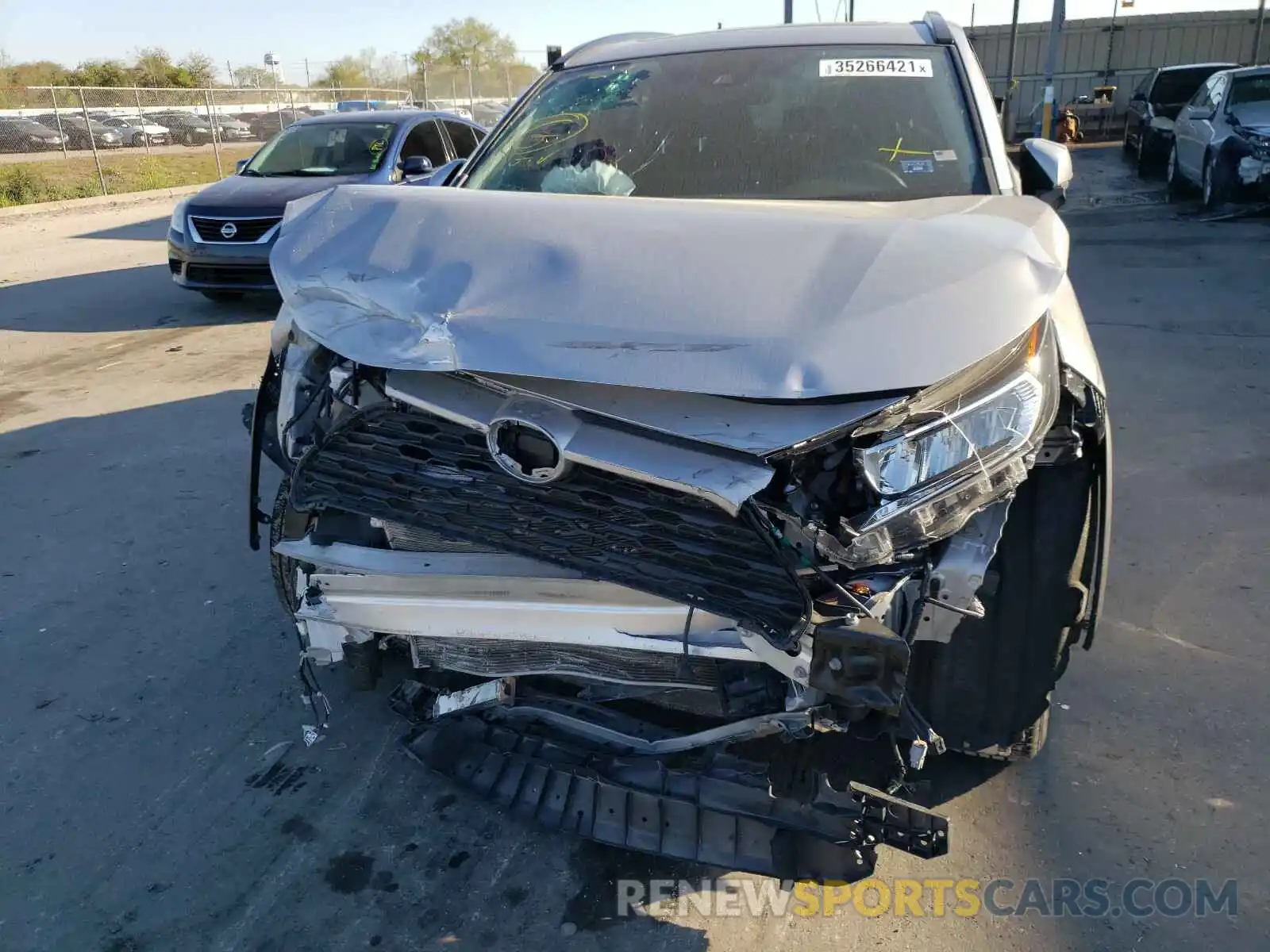 9 Photograph of a damaged car JTMW1RFV4KD013733 TOYOTA RAV4 2019