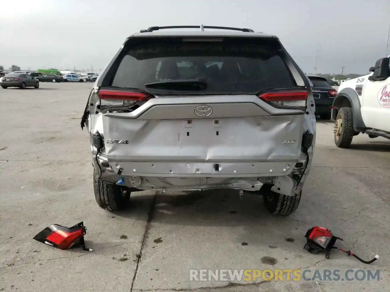 9 Фотография поврежденного автомобиля JTMW1RFV4KD014204 TOYOTA RAV4 2019