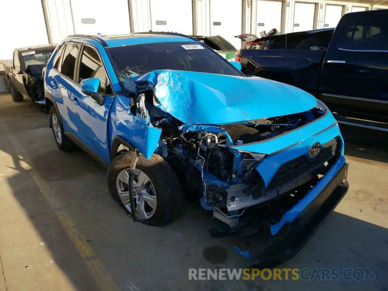 1 Photograph of a damaged car JTMW1RFV4KD014381 TOYOTA RAV4 2019