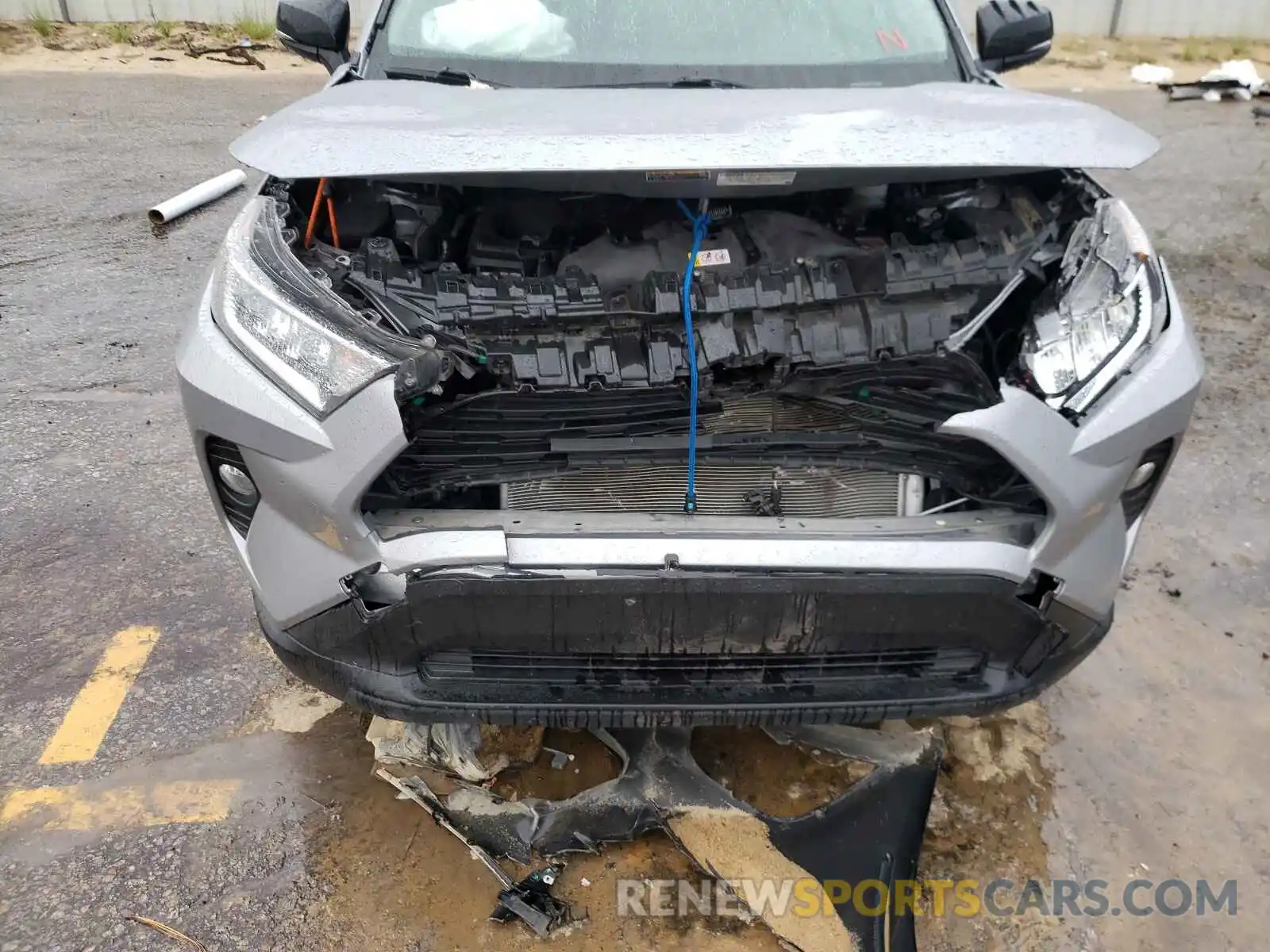 9 Photograph of a damaged car JTMW1RFV4KD017605 TOYOTA RAV4 2019