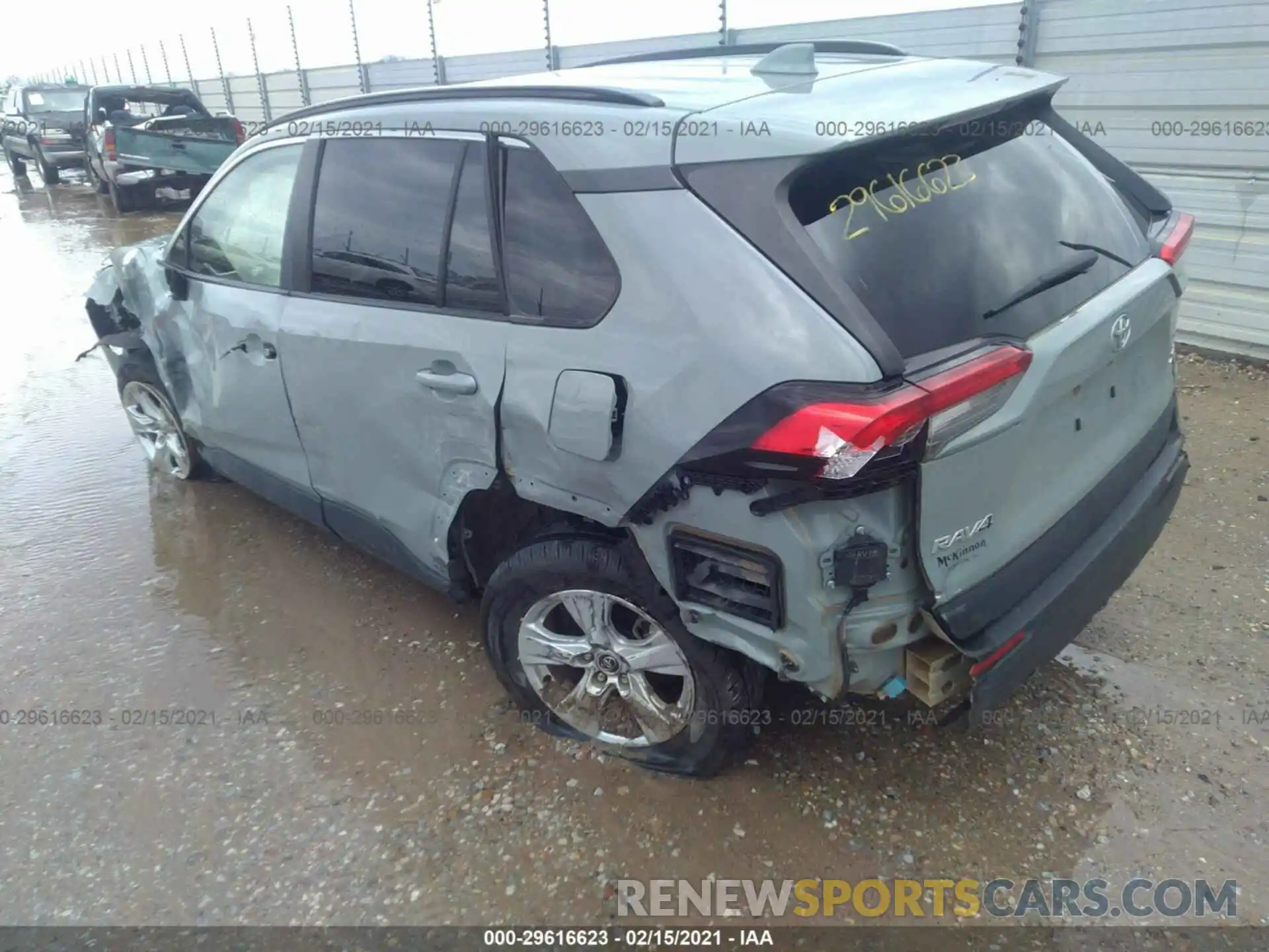 3 Фотография поврежденного автомобиля JTMW1RFV4KD018124 TOYOTA RAV4 2019