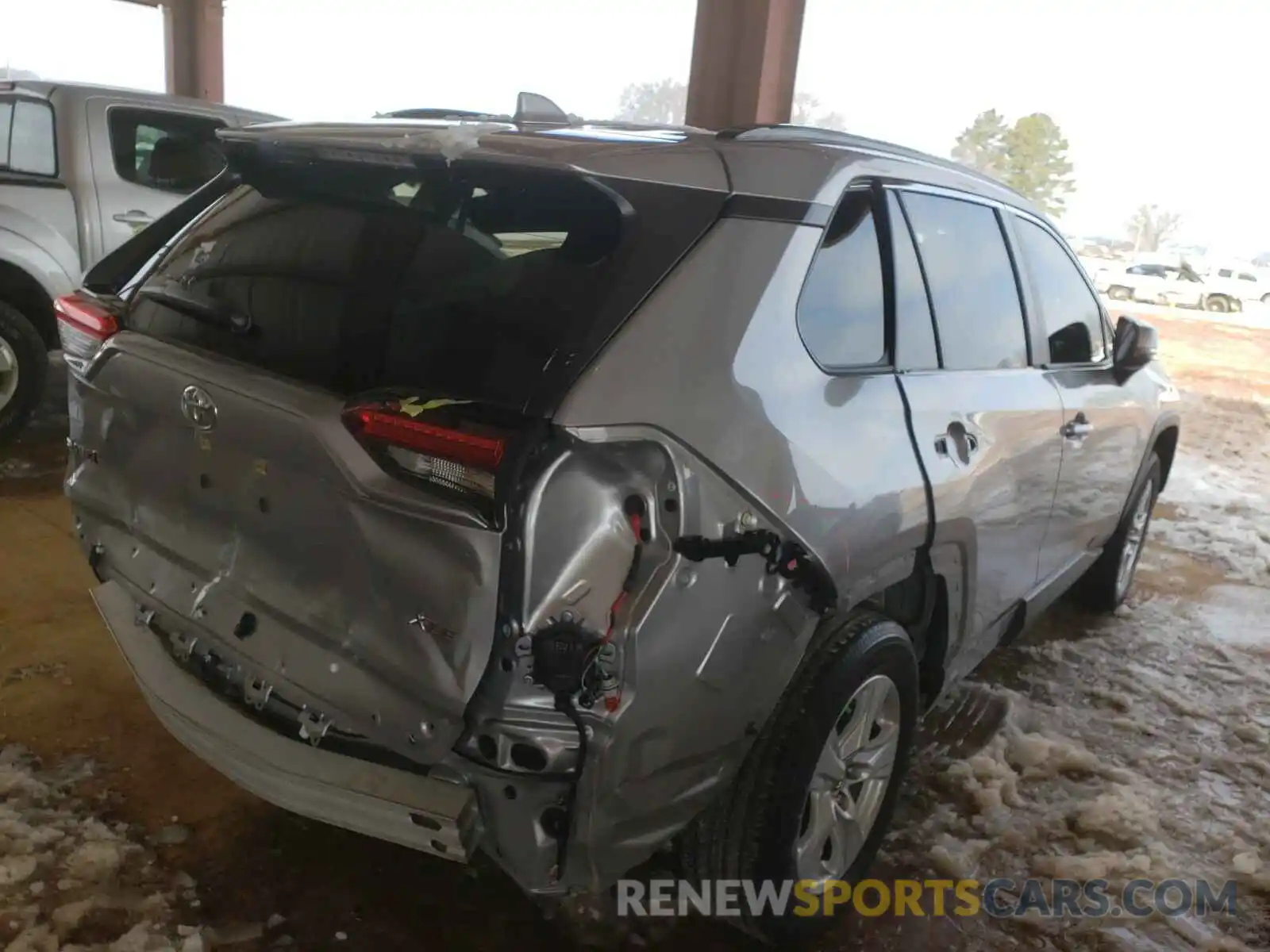 4 Photograph of a damaged car JTMW1RFV4KD020343 TOYOTA RAV4 2019