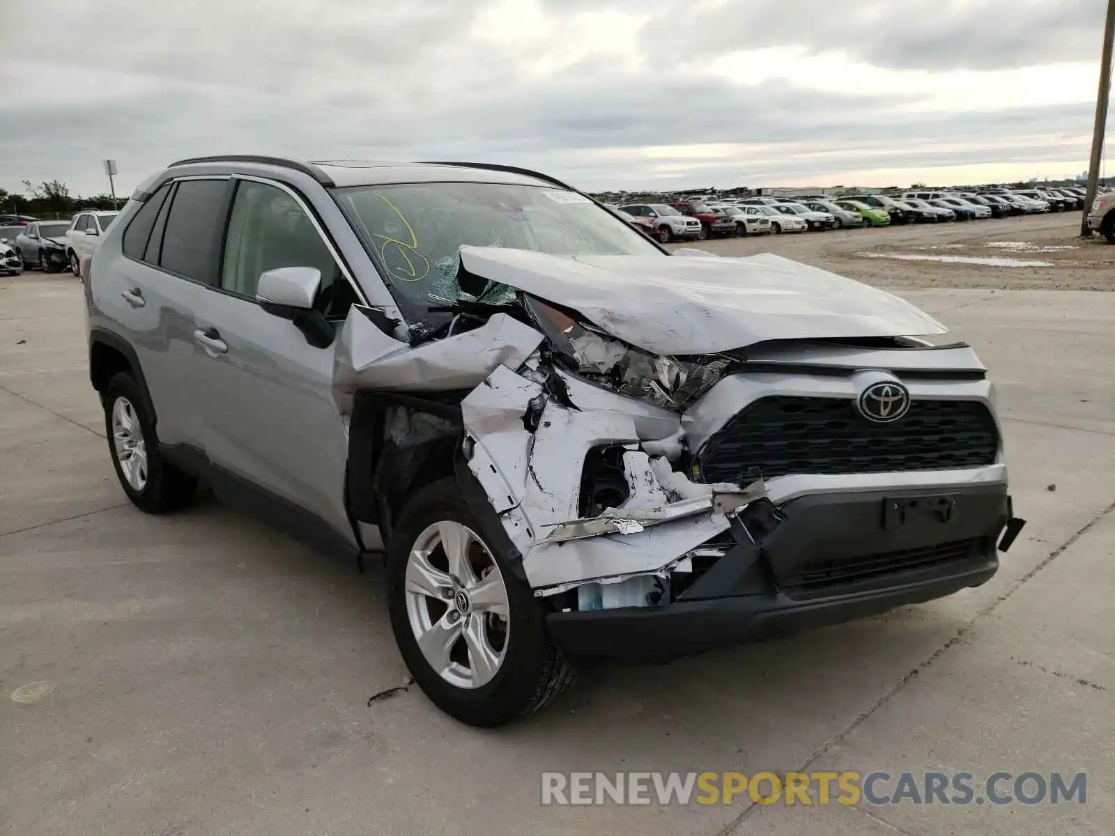 1 Photograph of a damaged car JTMW1RFV4KD024845 TOYOTA RAV4 2019