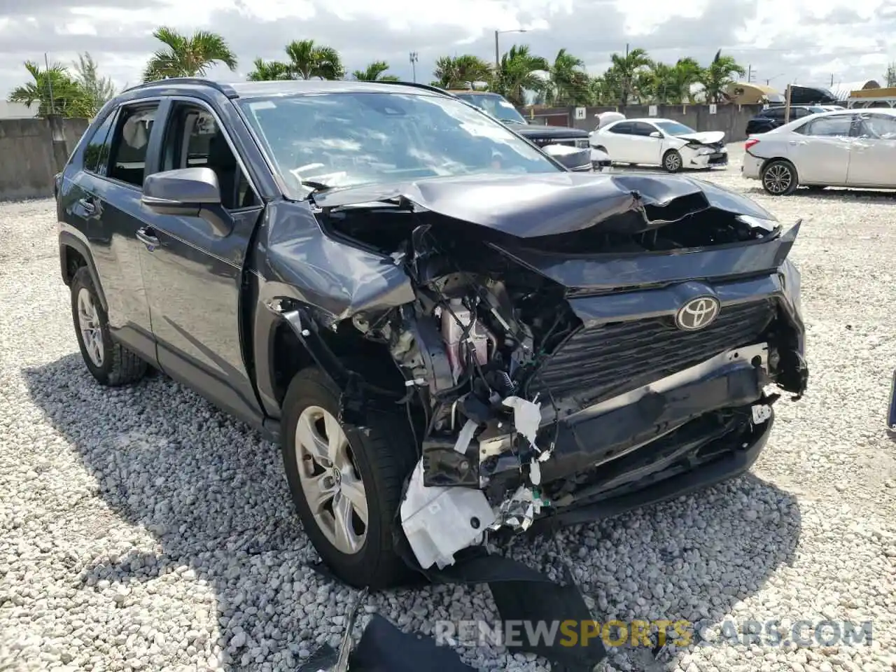 1 Photograph of a damaged car JTMW1RFV4KD032511 TOYOTA RAV4 2019