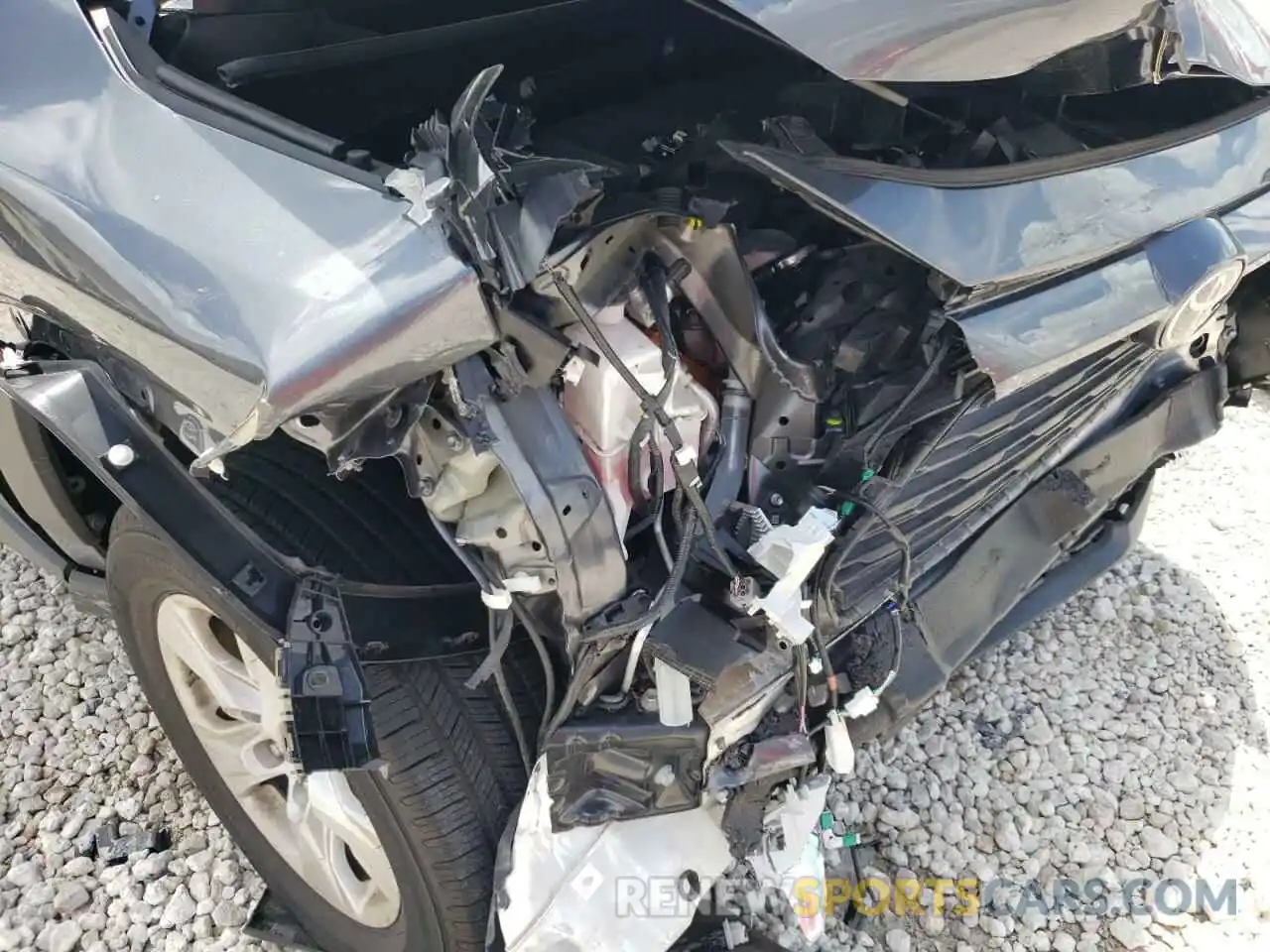 9 Photograph of a damaged car JTMW1RFV4KD032511 TOYOTA RAV4 2019