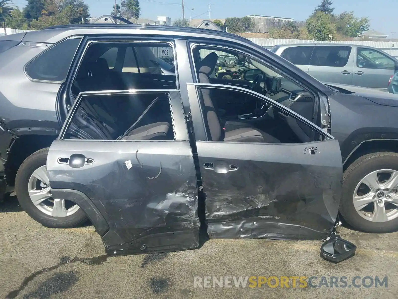 9 Photograph of a damaged car JTMW1RFV4KD036199 TOYOTA RAV4 2019