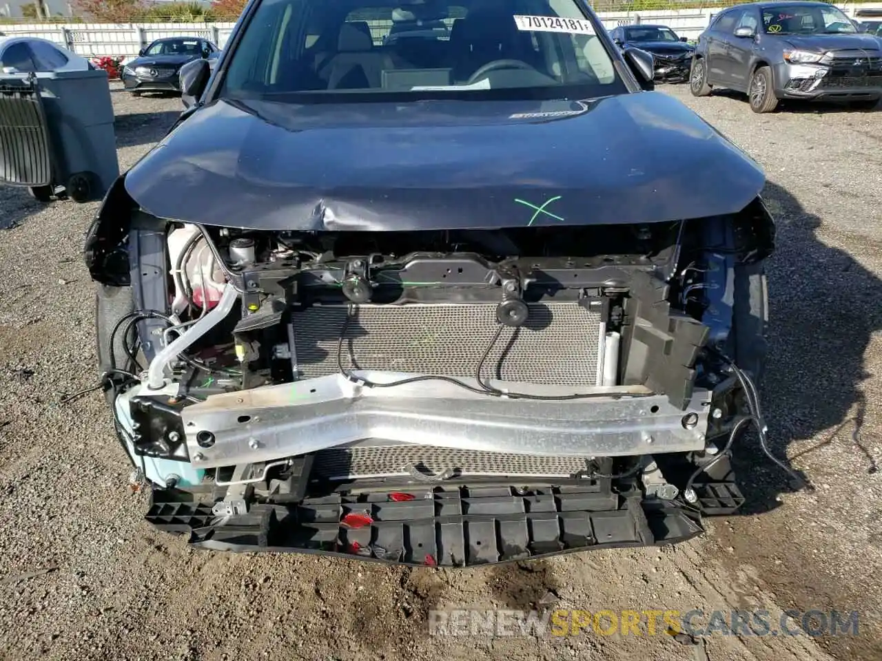 9 Photograph of a damaged car JTMW1RFV4KD037367 TOYOTA RAV4 2019