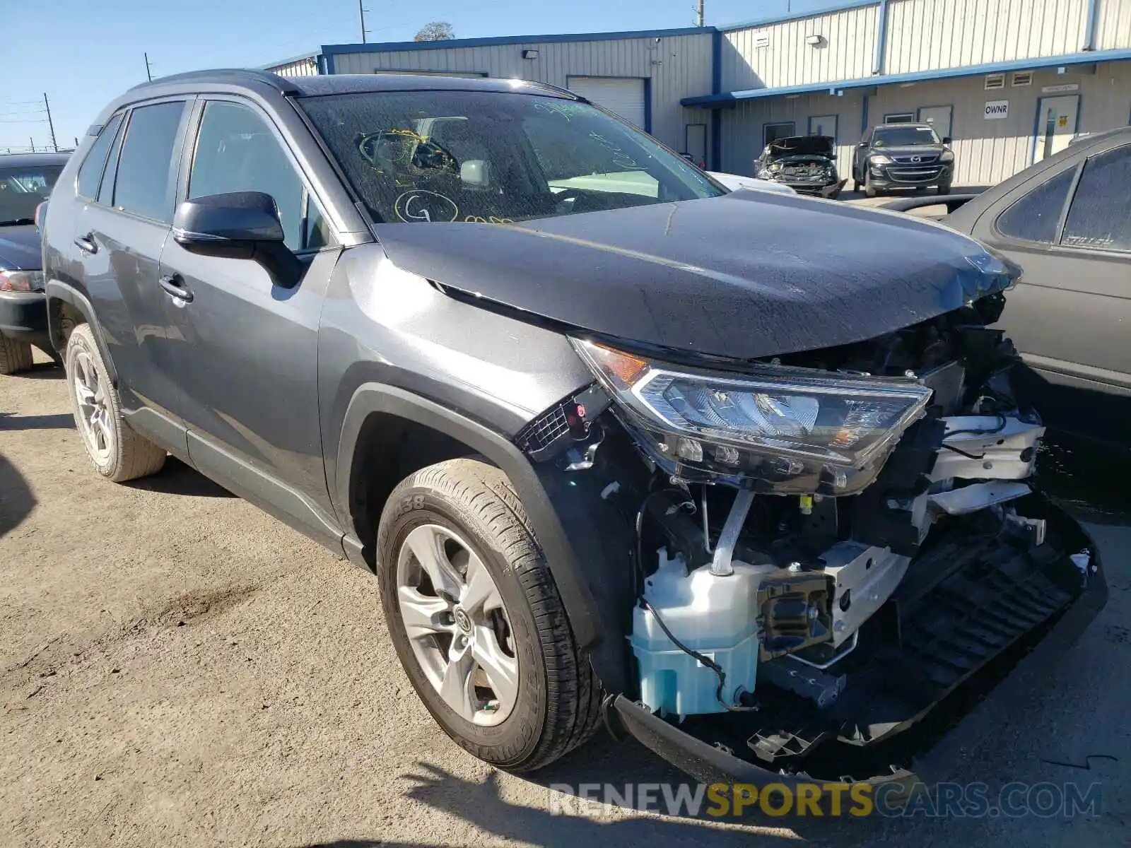 1 Photograph of a damaged car JTMW1RFV4KD038504 TOYOTA RAV4 2019