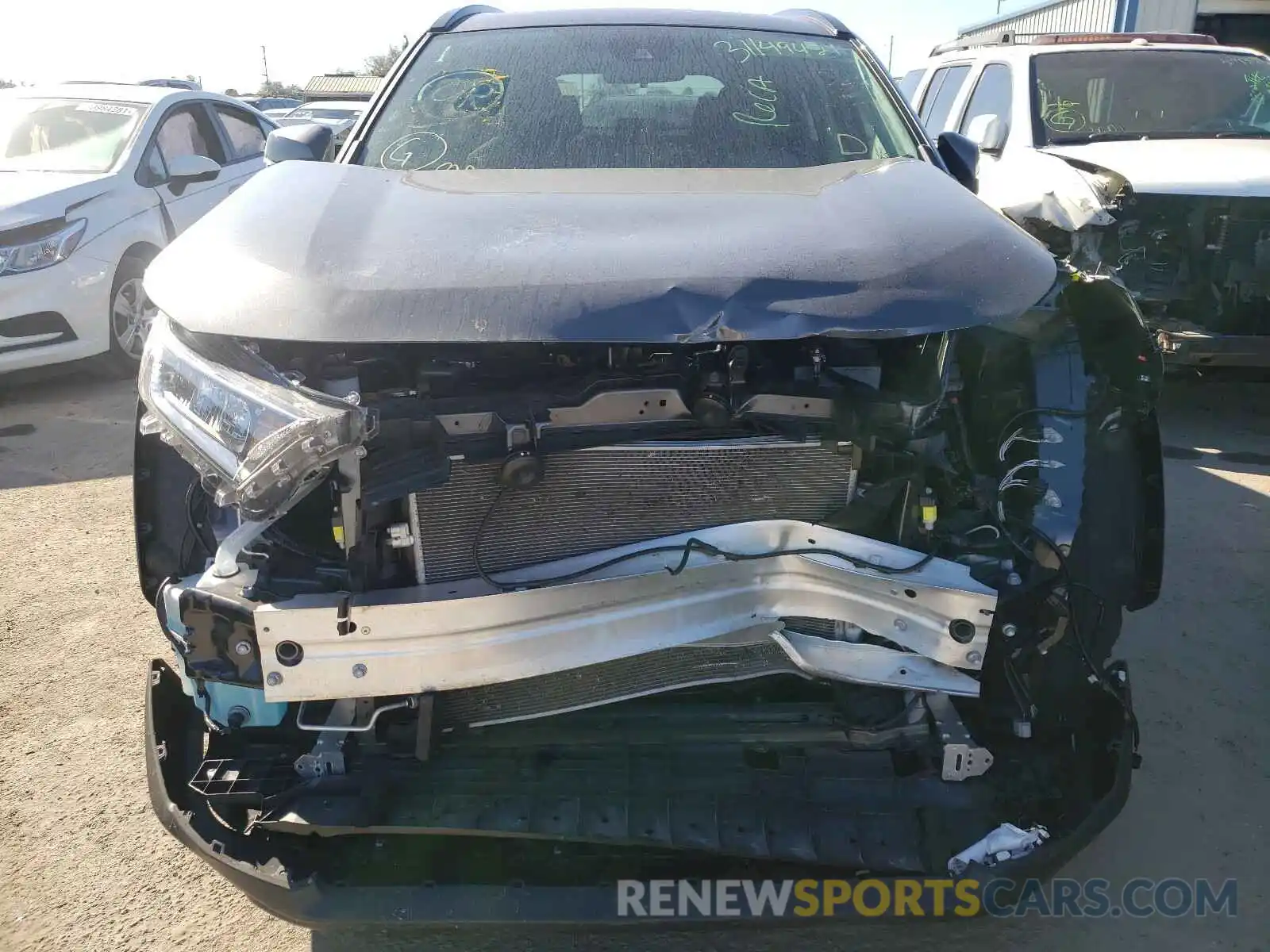 9 Photograph of a damaged car JTMW1RFV4KD038504 TOYOTA RAV4 2019