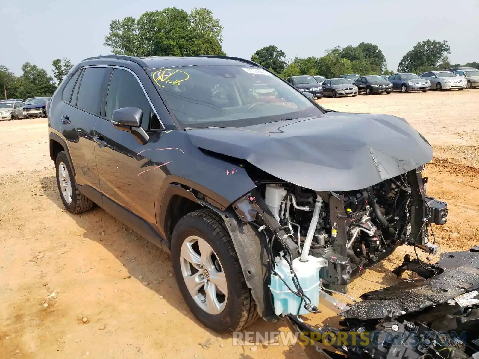 1 Photograph of a damaged car JTMW1RFV4KD040527 TOYOTA RAV4 2019